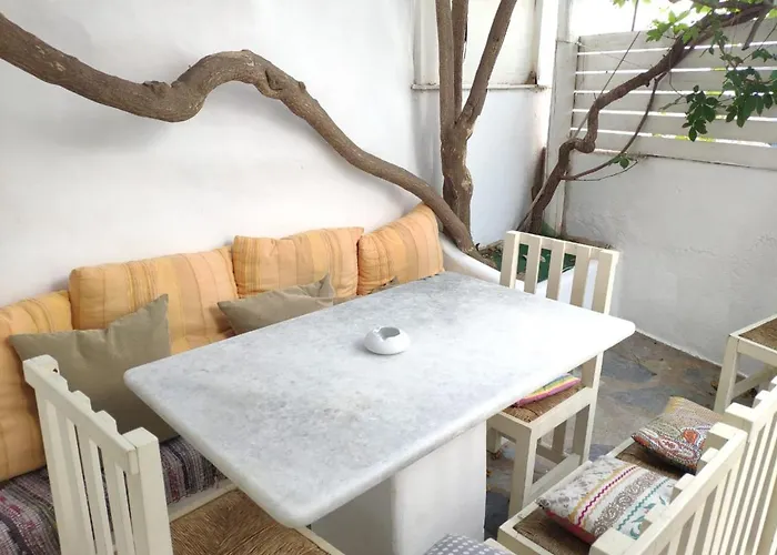 Nyaraló Lydia's Charming House In