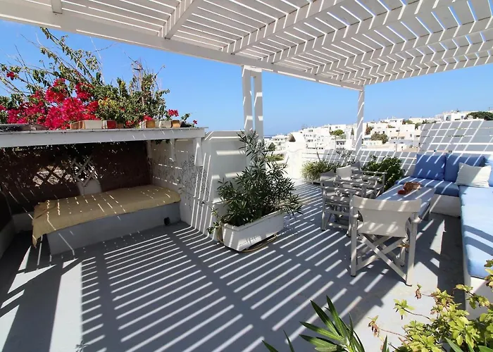 Lydia's Charming House In Náusza